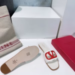 Valentino 2025 Spring/Summer New V-Buckle Flat Slippers - Image 4