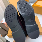 TOD'S 2025 New Small Chain T-Buckle Retro Loafers - Image 7