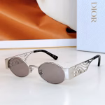 Dior Women's Sunglasses - Image 6