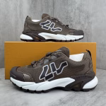 Louis Vuitton Runner Tactic Sneakers - Image 3