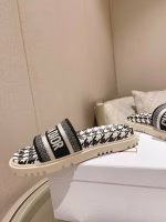 Dior 2022 Spring/Summer New Platform Embroidered Sandals - Image 7