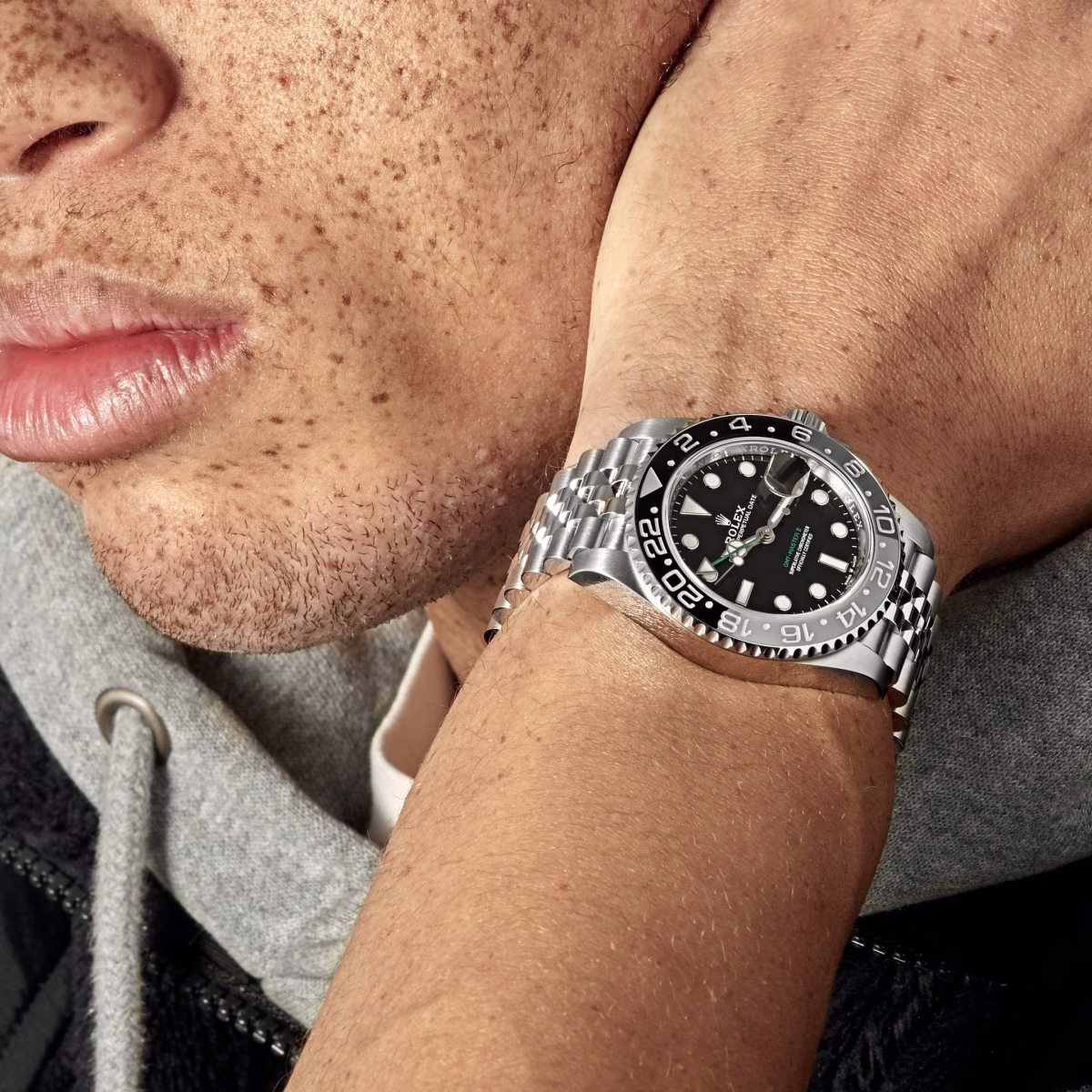 GMT-Master II 126710GRNR 'Bruce Wayne' Stainless Steel Black Dial Oyster (2025) Replica - Image 2