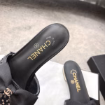 CHANEL Haute Couture Atelier Series Bow Rhinestone Slippers - Image 3