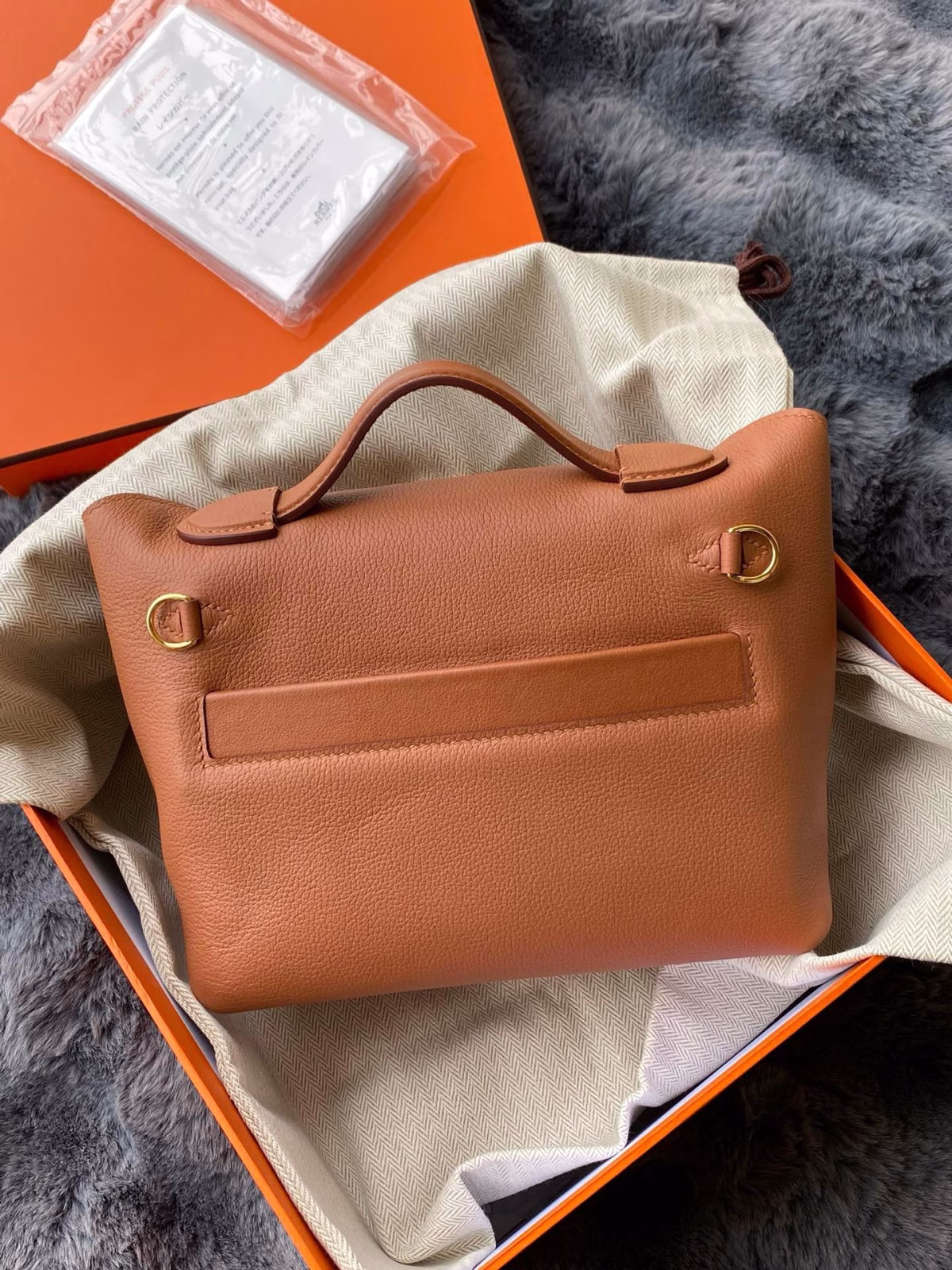 Hermes 24/24 Mini 21 Touch Bag in Gold Evercolor and Ostrich Leather - Image 7