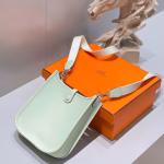 Hermes Evelyne III TPM Bag In Vert Fizz Clemence Leather - Image 4