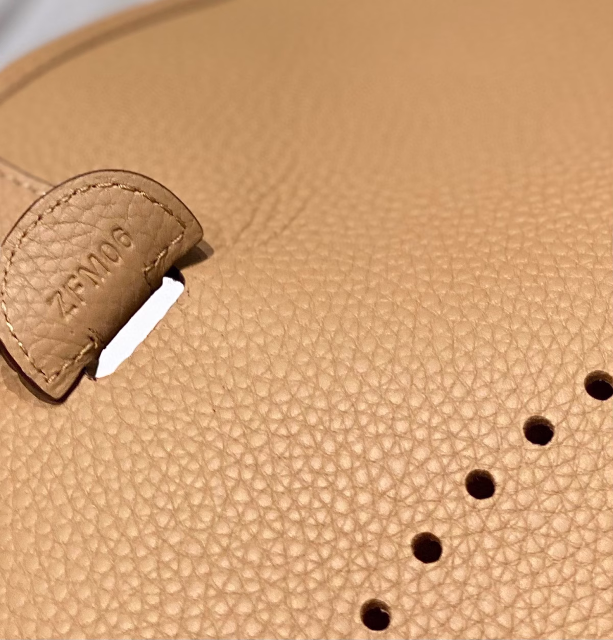Hermes Evelyne III 29 Bag in Chai Clemence Leather - Image 7