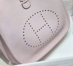 Hermes Evelyne III 29 Bag in Mauve Pale Clemence Leather - Image 5