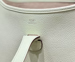 Hermes Evelyne III 29 Bag in Vert Fizz Clemence Leather - Image 2