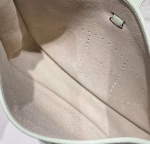 Hermes Evelyne III 29 Bag in Vert Fizz Clemence Leather - Image 8