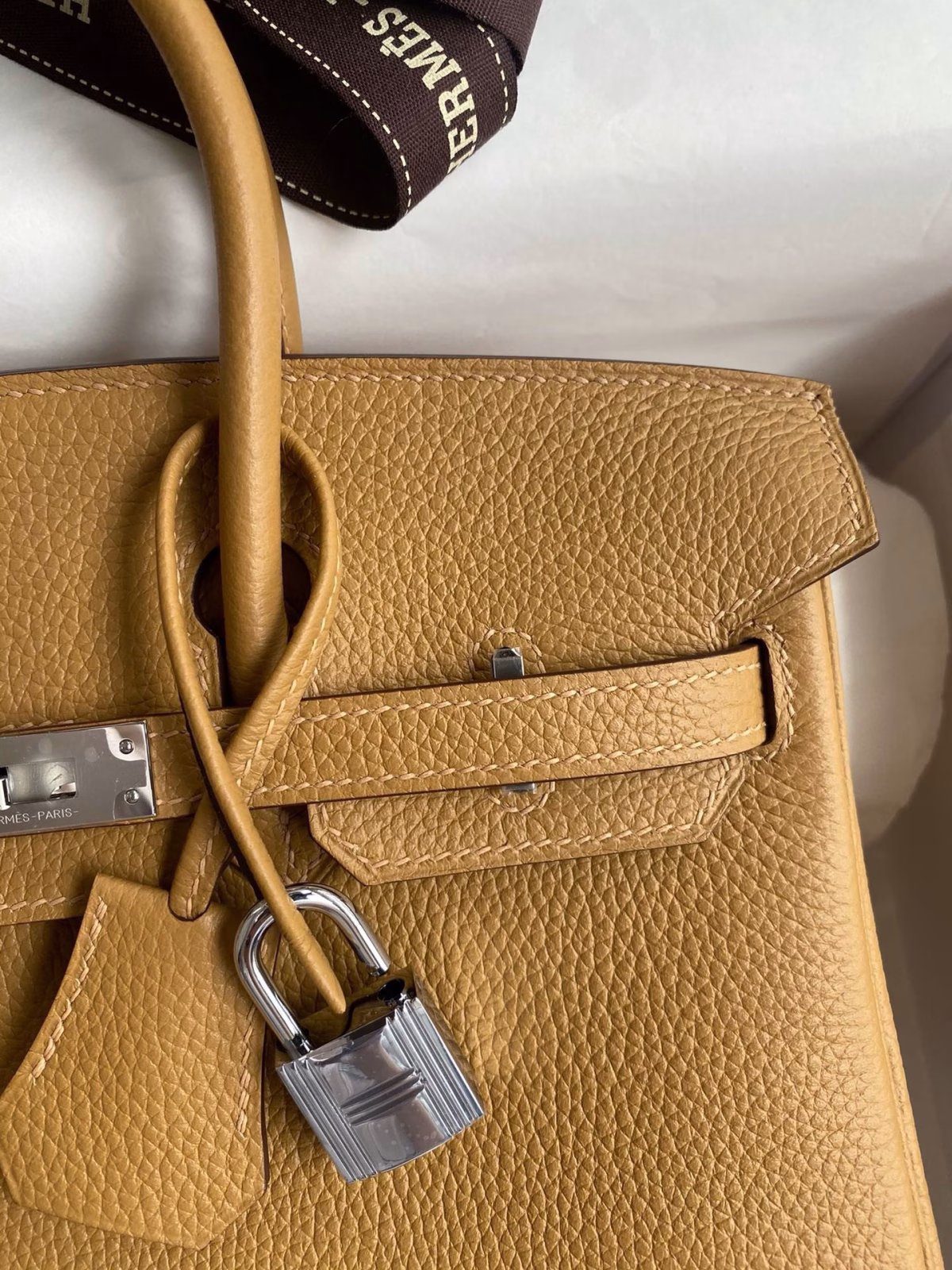 Hermes Birkin 25 Retourne Handmade Bag In Biscuit Clemence Leather - Image 9