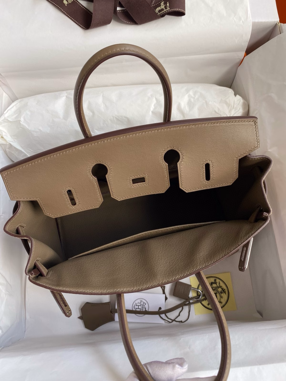 Hermes Birkin 25 Grizzly Bag in Taupe Veau Doblis and Swift Leather - Image 6