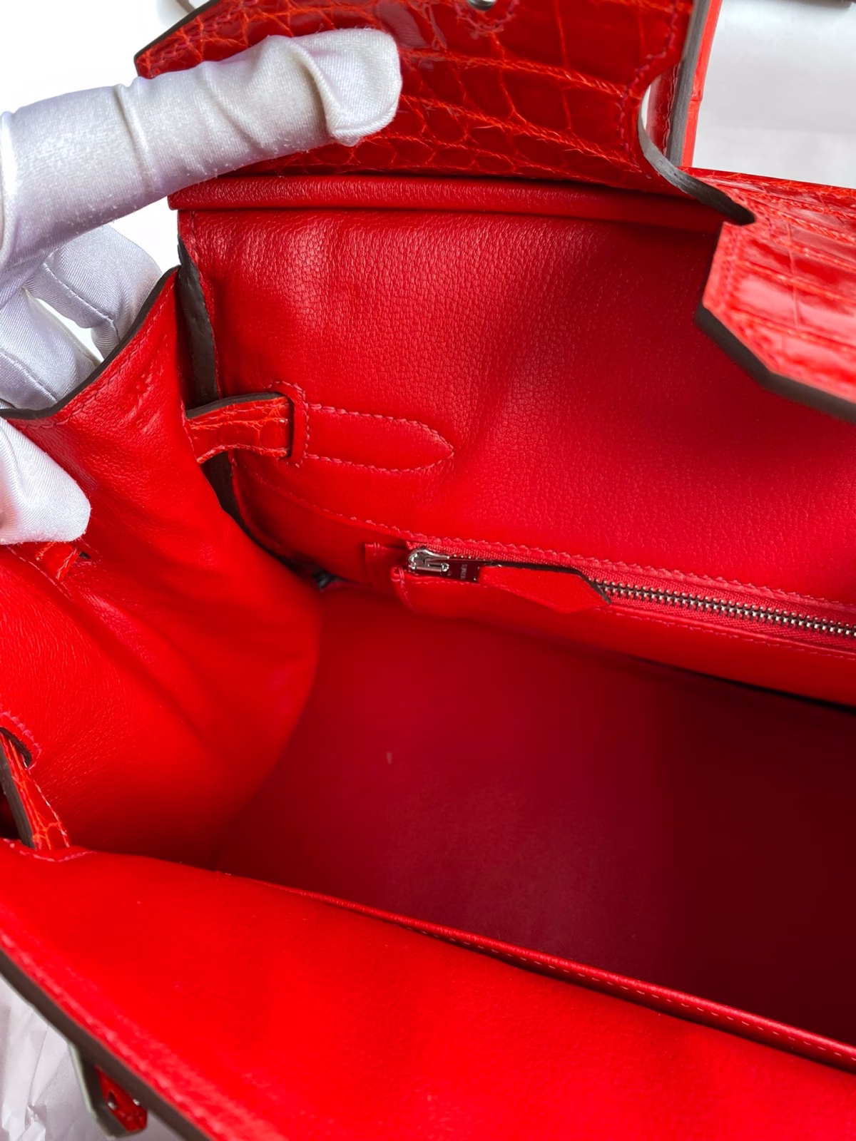 Hermes Birkin 25 Handmade Bag In Red Crocodile Niloticus Shiny Skin - Image 9