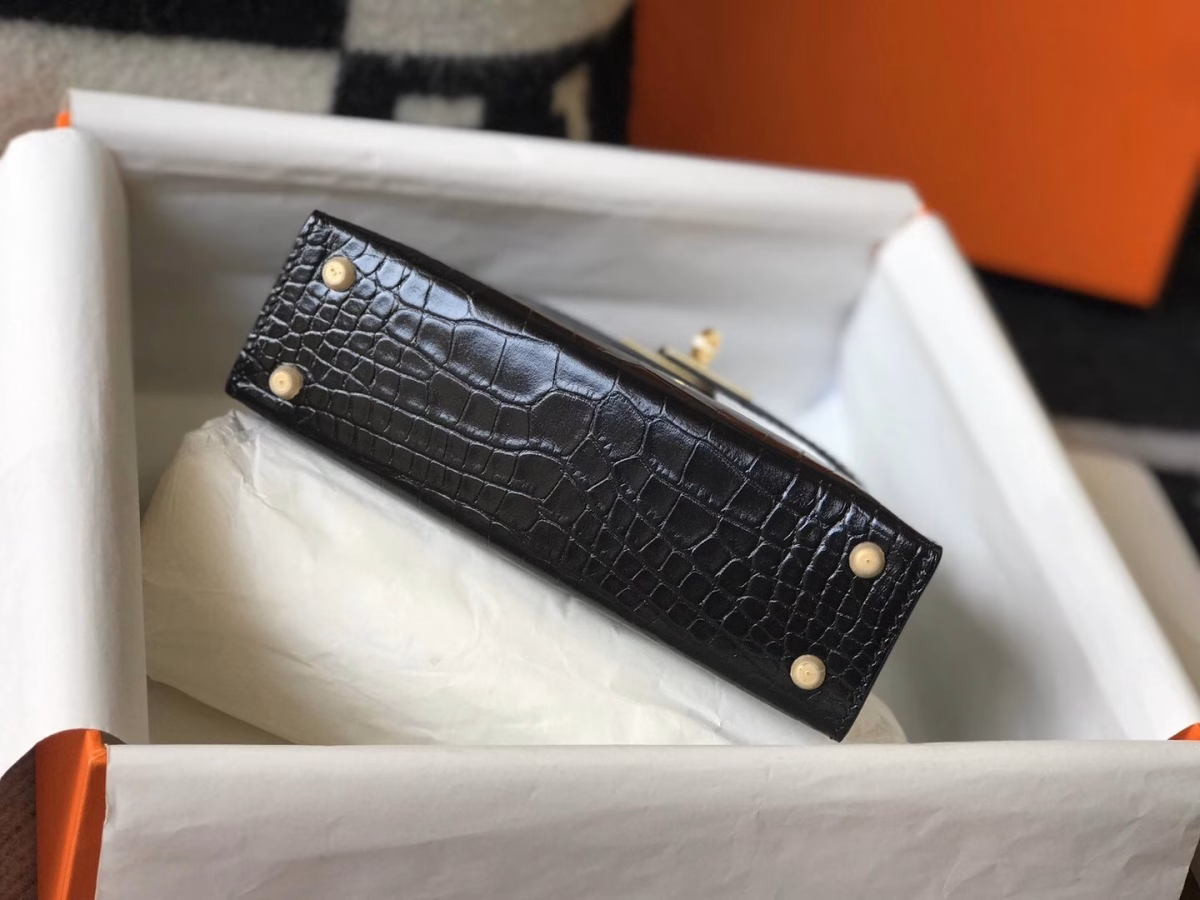 Hermes Kelly Mini II Bag In Black Embossed Crocodile Leather - Image 6