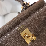 Hermes Mini Kelly 20cm Bag In Taupe Clemence Leather - Image 2