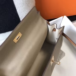 Hermes Bi-color Kelly 32cm Epsom Bag Tourterelle/Gold GHW - Image 7