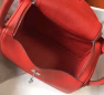 Hermes Lindy 26cm Bag In Red Clemence With PHW - Image 4