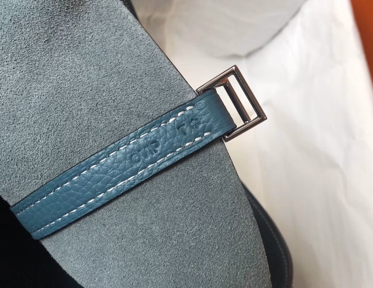 Hermes Picotin Lock 18 Bag In Blue Jean Clemence Leather - Image 6