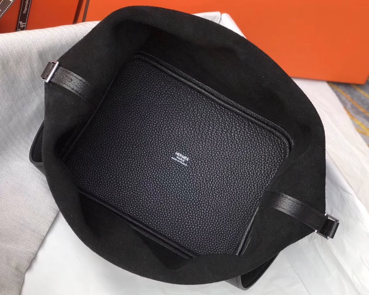 Hermes Picotin Lock 18 Bag In Black Clemence Leather - Image 6