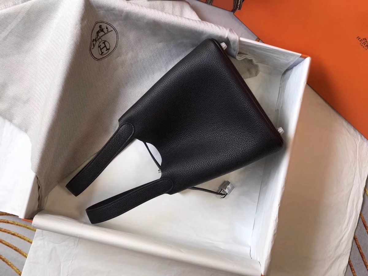 Hermes Picotin Lock 18 Bag In Black Clemence Leather - Image 3