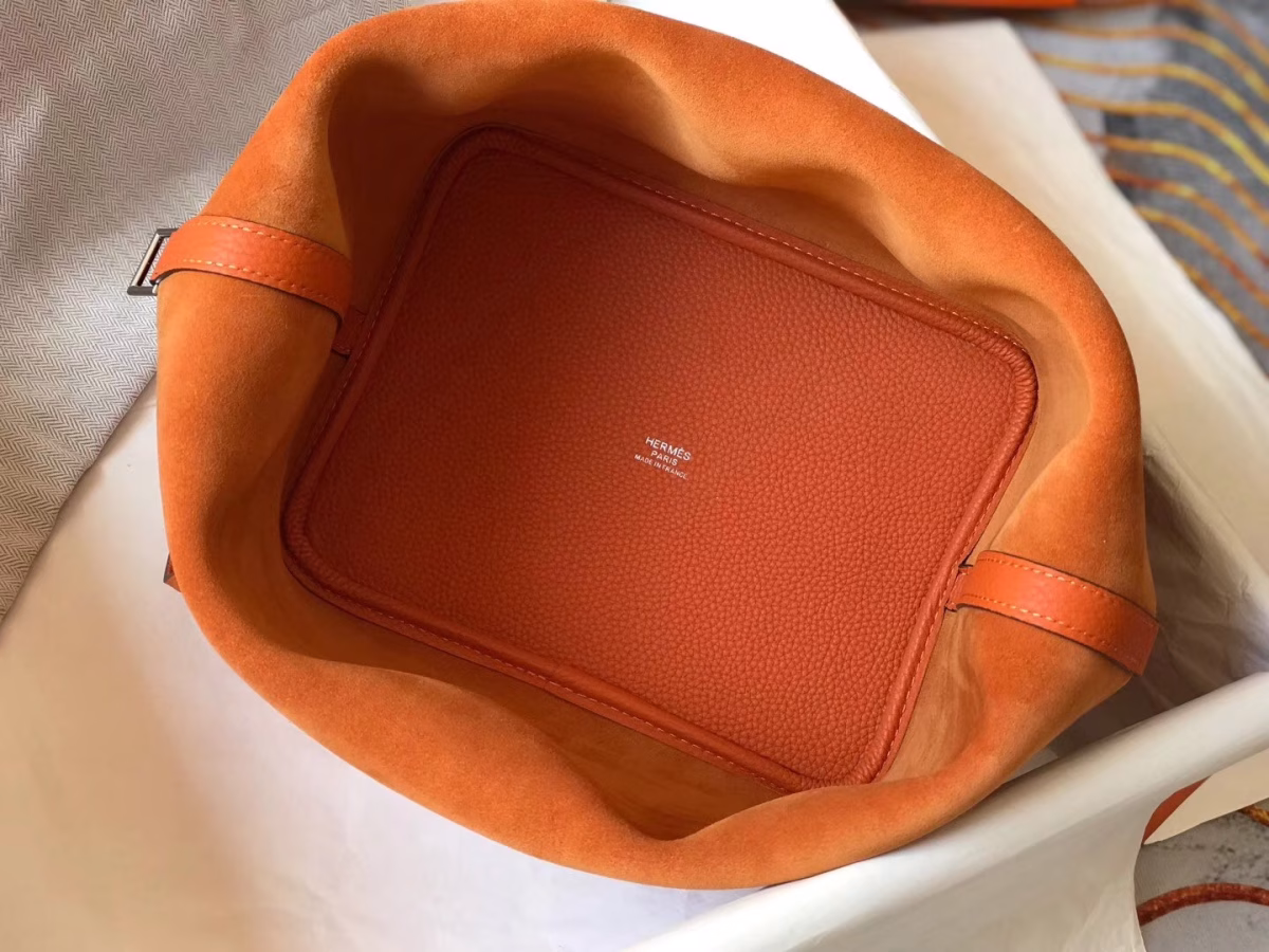 Hermes Picotin Lock 18 Bag In Orange Clemence Leather - Image 3
