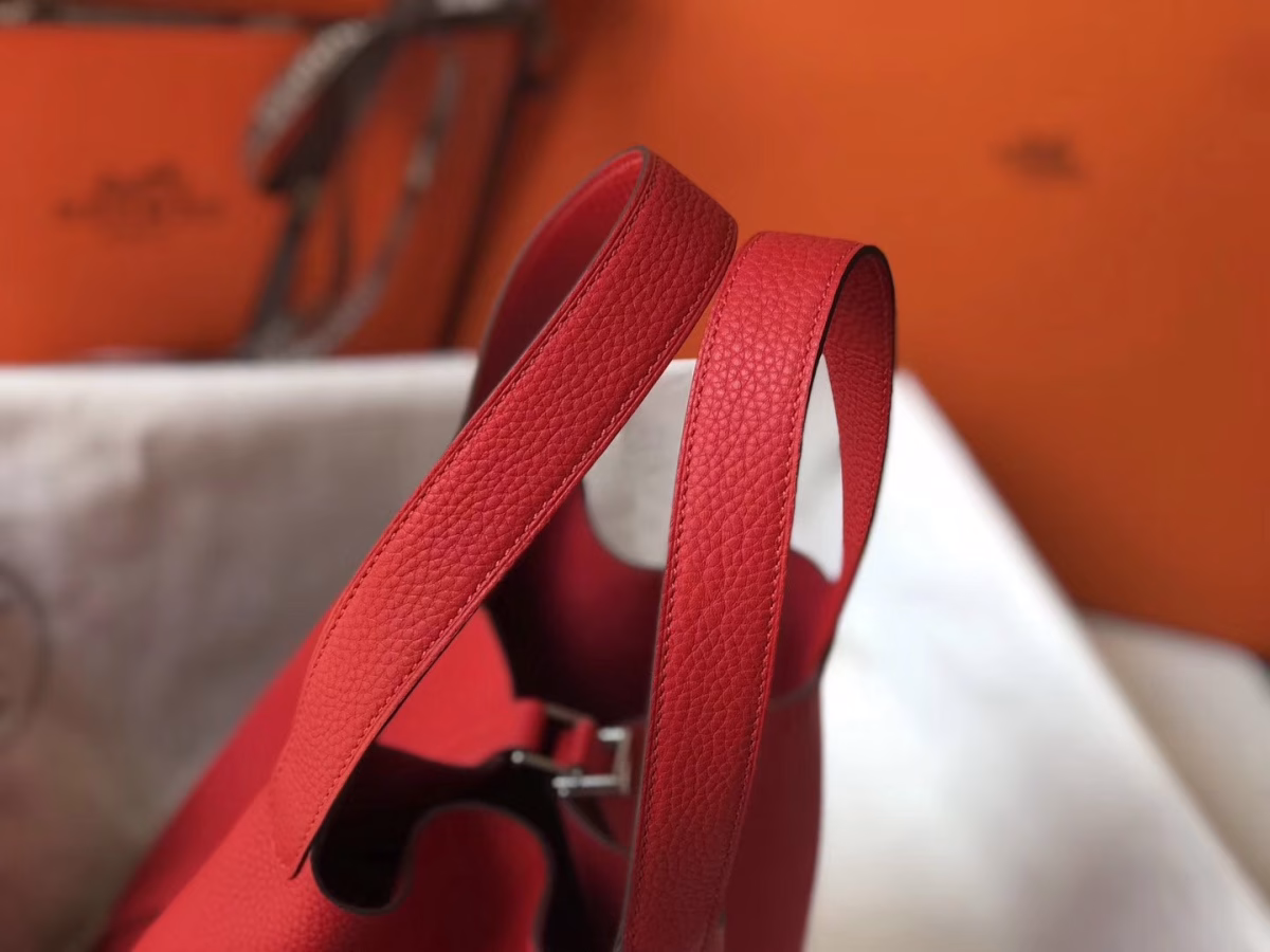 Hermes Picotin Lock 18 Bag In Red Clemence Leather - Image 5