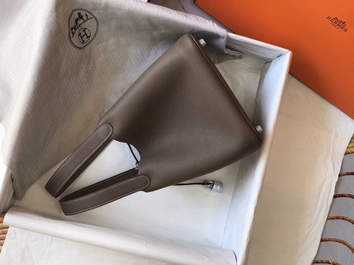 Hermes Picotin Lock 18 Bag In Taupe Clemence Leather - Image 8
