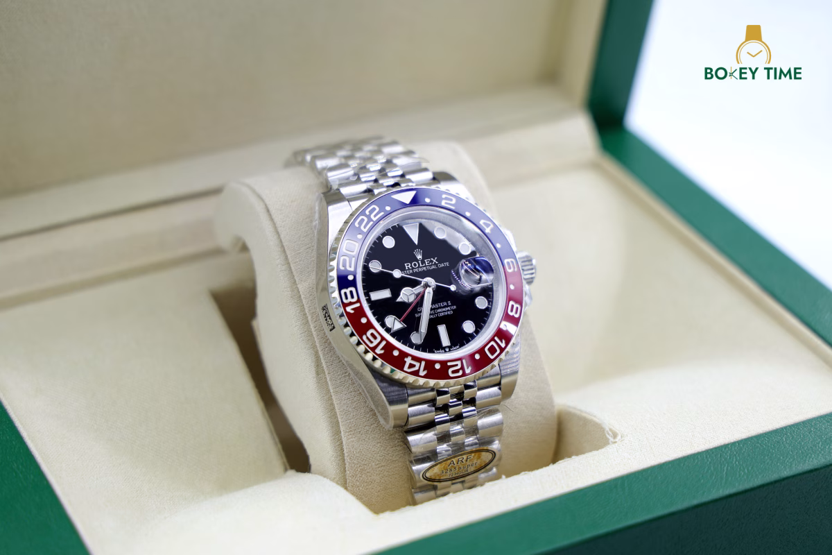 Superclone Rolex GMT-Master II 40mm Black Dial 126710BKSJ - Image 2