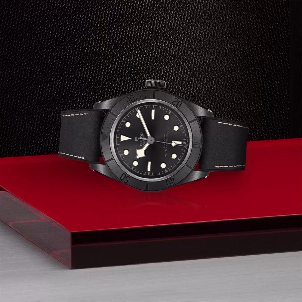 TUDOR Black Bay Ceramic 41 mm ceramic case, Hybrid leather and rubber strap - Image 4