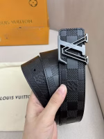 LV Men's Cowhide Embossed Belt - Image 5