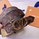 LV's latest embossed women's belt - Image 4