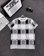 Givenchy's new knitted crewneck sweater - Image 8