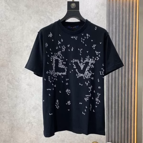 1 LV 2022 Summer Monogram Small Letter Pattern Printed Short-Sleeve Pure Cotton Couple T-Shirt (Unisex) - Image 1