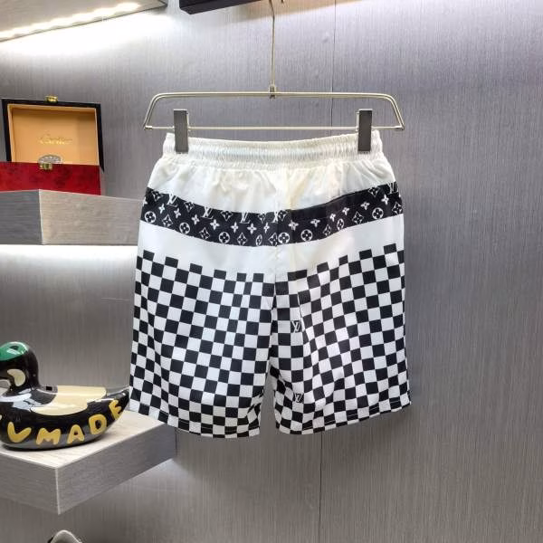 1 LV Louis Vuitton 2022 Spring/Summer new men's shorts - Image 1