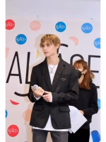 Prada 2024 Casual Suit Jacket - Image 4