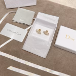 DIOR LA pstite tribale earrings - Image 2