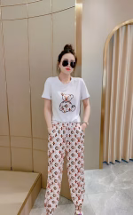 2022 Spring/Summer New LV Fashion Embroidered Crew Neck T-shirt Top + cuffed casual pants  Set - Image 7