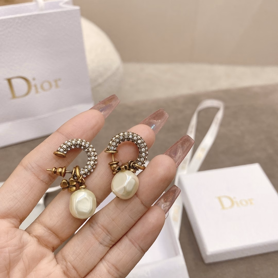 10 (2) ππππ' π Shimmering Full Diamond Circle Pearl Earrings - Image 1