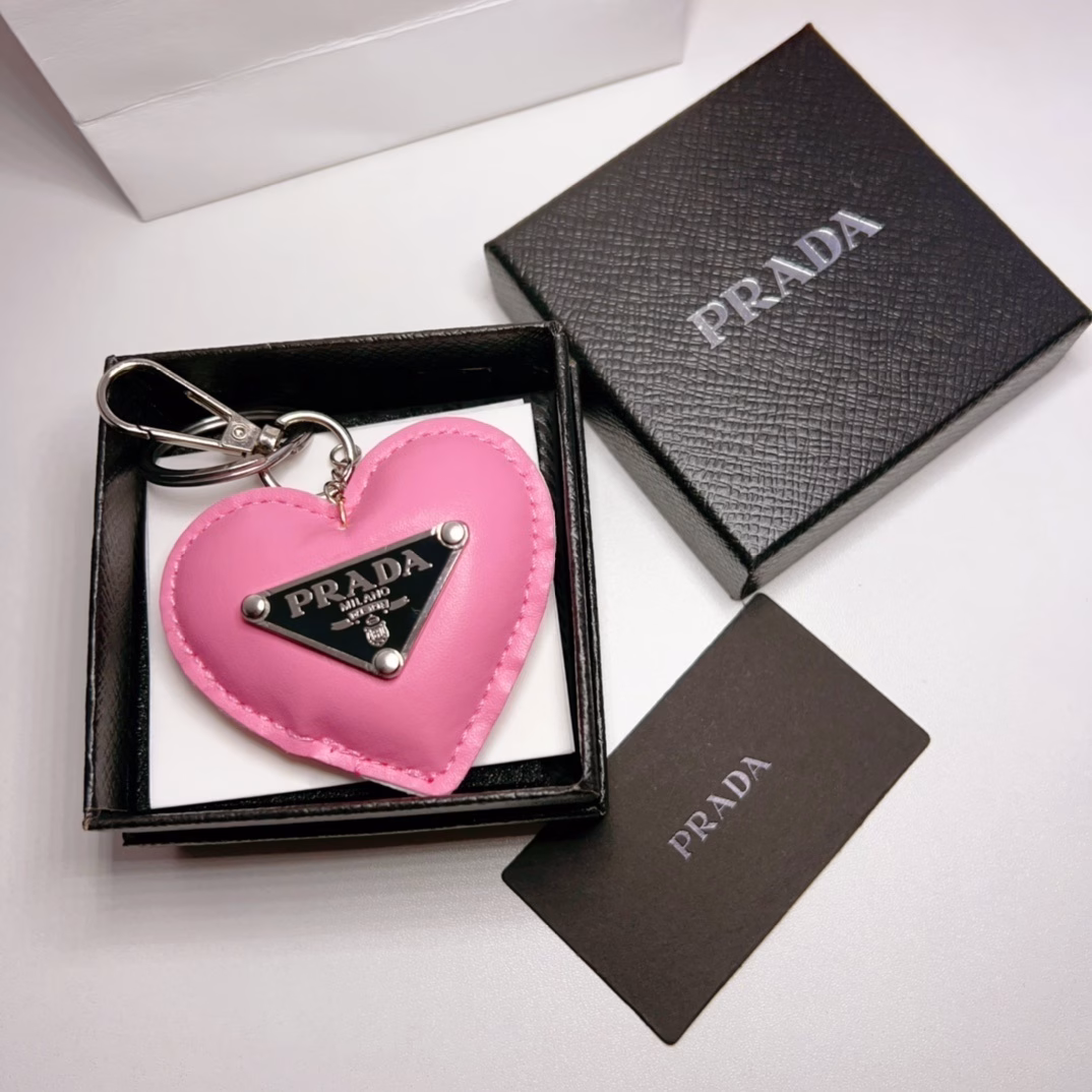 10 (2) Hot-selling triangular keychain, another must-have item - Image 1