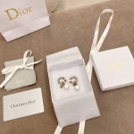 𝐃𝐈𝐎𝐑' 🐝 Shimmering Full Diamond Circle Pearl Earrings - Image 2