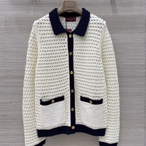 13d904e49f099f2b77b56ac92af4ebbd Gucci 2025 Early Autumn Openwork Crocheted Knit Cardigan - Image 1