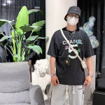 Chanel retro washed and vintage-effect classic "5" couple T-shirts - Image 8