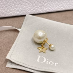 𝐃𝐈𝐎𝐑 𝐓𝐫𝐢𝐛𝐚𝐥𝐞𝐬 earrings