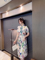 Gucci 2022 Summer Printed Pleated Dress - Image 8