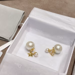 𝐃𝐈𝐎𝐑 𝐓𝐫𝐢𝐛𝐚𝐥𝐞𝐬 earrings - Image 3