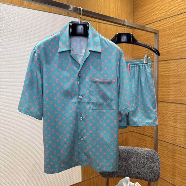 2 Louis Vuitton Green Printed Silk Short-Sleeve Shirt Set - Image 1