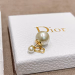 𝐃𝐈𝐎𝐑 𝐓𝐫𝐢𝐛𝐚𝐥𝐞𝐬 earrings - Image 5