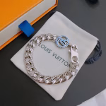 LV bracelet🇷🇼 original single product🇷🇼 new counter style - Image 4