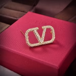 Valentino Brooch Golden minimalist brooch