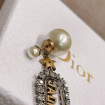 dior 𝐓𝐫𝐢𝐛𝐚𝐥𝐞𝐬 Pearls with Rhinestones - Image 6