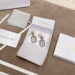 dior 𝐓𝐫𝐢𝐛𝐚𝐥𝐞𝐬 Pearls with Rhinestones - Image 2